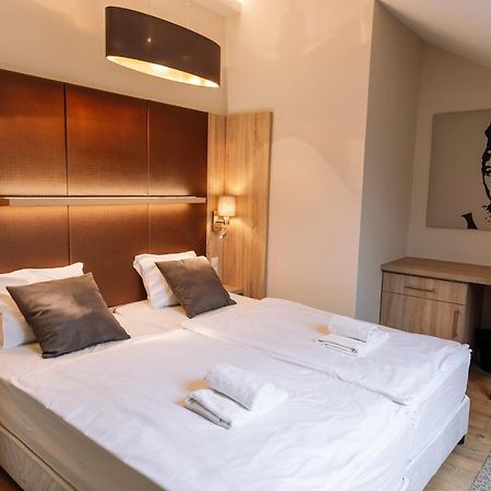 Vadvirag Panzio Hotel Agfalva Ngoại thất bức ảnh