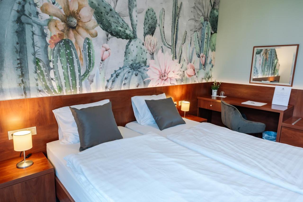 Vadvirag Panzio Hotel Agfalva Ngoại thất bức ảnh