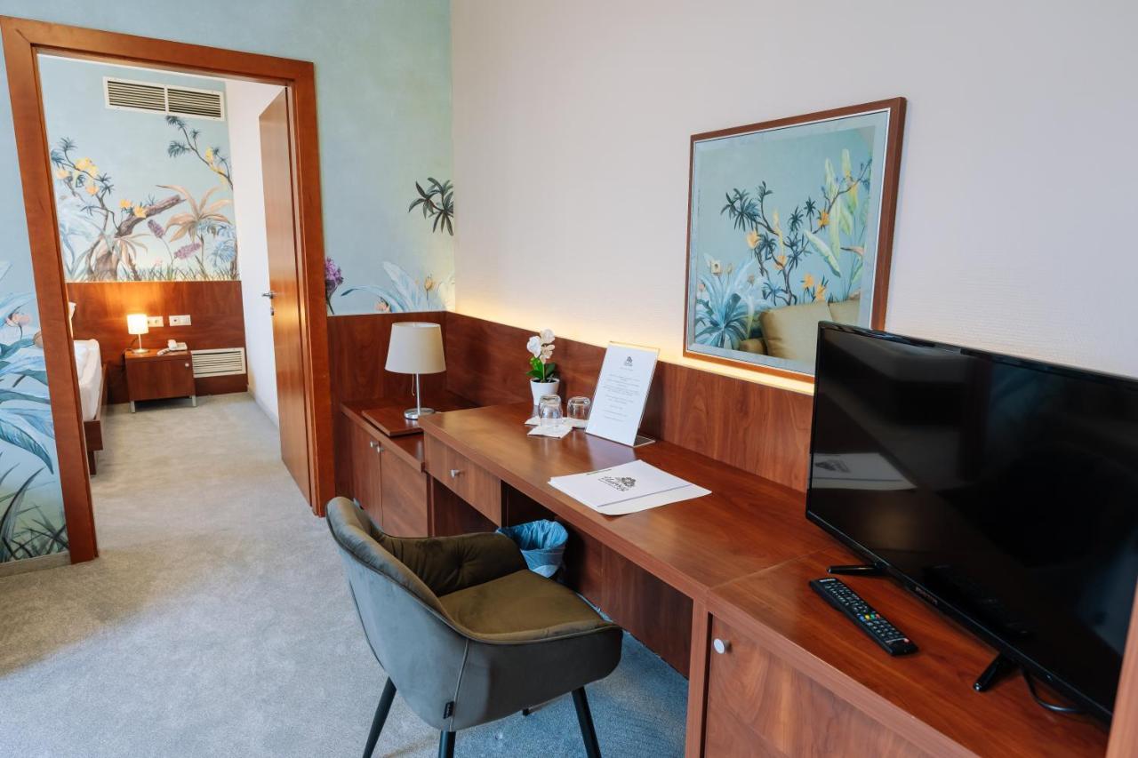 Vadvirag Panzio Hotel Agfalva Ngoại thất bức ảnh